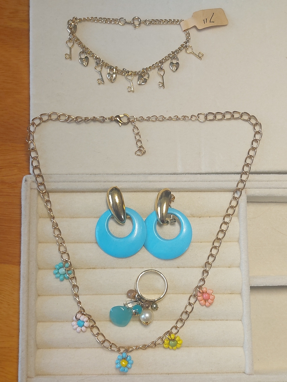 Retro Jewelry Lot 4pc - Seed Bead Daisy Chain Necklace Pierced Blue Hoop Earring